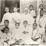 Thakura Bhaktivinnoda and family